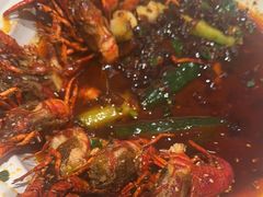 -肥肥虾庄·金牌油焖大虾(汉口城市广场店)