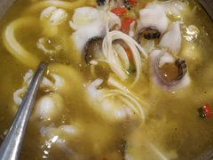 酸汤乌鱼片-鹅冠港式茶餐厅(来福士店)