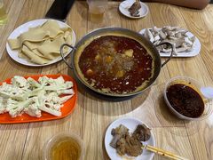 锅仔排骨-老殷锅仔