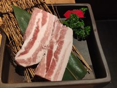 鲜五花肉-黑牛黑猪烤肉专门店(万象城店)