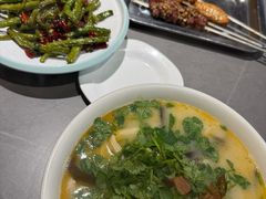 -郑享吃烧烤烩面(红专路店)