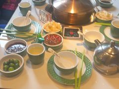 -润园四季椰子鸡火锅(欢乐海岸店)
