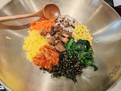 梨花拌饭-梨花牛肉汤饭(仁恒伊势丹店)