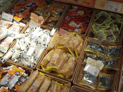 -来伊份1038(新村路三店)