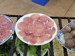 -东巴谷野生菌火锅餐厅