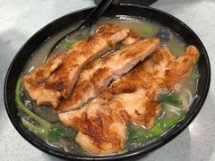 猪扒皮蛋芫茜米粉-华嫂冰室(尖沙咀店)