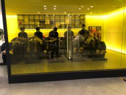 -AYO SALON