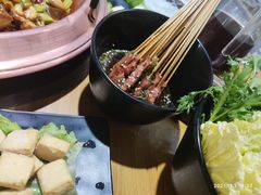 -虾弄弄海派小龙虾·牛羊蝎子火锅