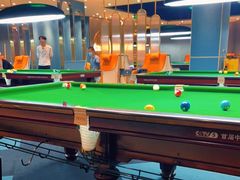 -夜时尚台球俱乐部(汉阳摩尔城店)