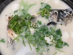 -香山湖家家宴(中山陵店)