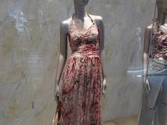 -URBAN REVIVO(上海中庚漫游城店)