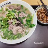 霸舌生滚牛肉米线