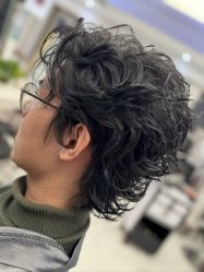 -镁连社·美联社