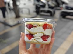 -蜜蜂小象·榴莲千层蛋糕(时代汇11栋店)