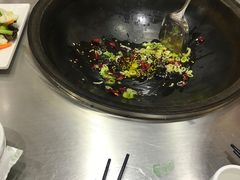 -屯老二农家铁锅炖·行业领军者(梅江店)