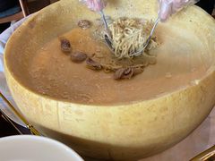 意大利传统车轮面-新贝乐意大利餐厅(苏州中心店)