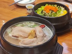 -长寿参鸡汤(朝韩风情街店)