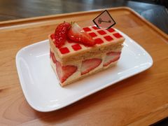 草莓蛋糕-花马天堂云南餐厅 Lost Heaven(外滩店)