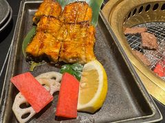 -山川小町·极番烧肉(新地假日广场店)