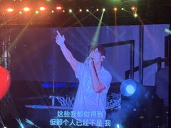 -上海体育场