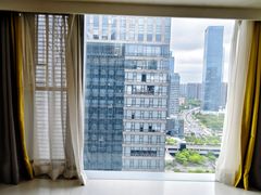 -铂斯登行政公寓(深圳北站汇隆中心店)