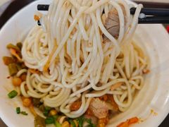 -牛八宝桂林米粉(八里庄店)