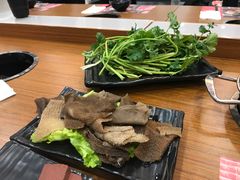 -呷哺呷哺(哈尔滨红博购物广场店)