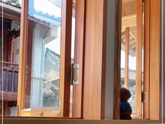 靠窗位-YLK云南小粒咖啡·云里咖(二号店)