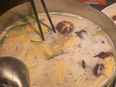 -四季喧黔味豆米火锅(万达广场店)