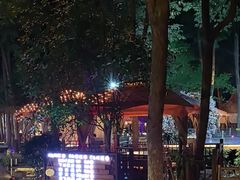 -二荆条·蜀鲜汇城市森林火锅