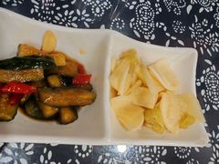 -八两八金·莱芜特色炒鸡(市南漳浦路店)