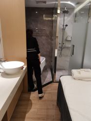 -香港倾城国际·美容美体中心