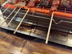 -哈尔滨小酒馆·鲜肉现穿自助烧烤(康新花园店)
