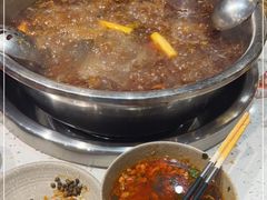 -肖肖酸萝卜鱼火锅(总店)