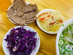 -马德元纯汤牛肉面(太奥广场店)