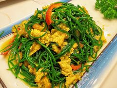 -三江源美食城