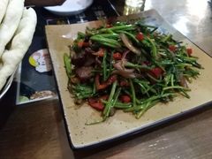 -萨宁音登锡伯风味餐厅(一楼店)