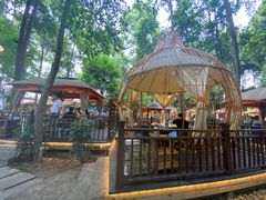 -二荆条·蜀鲜汇城市森林火锅