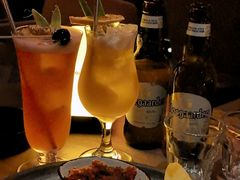 -FOUR PLAY BAR