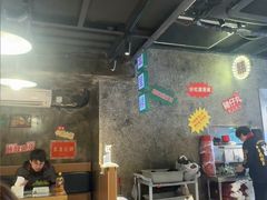 -肥汁米蘭香港米线(定西路店)