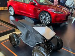 -TESLA 特斯拉(上海太古汇体验店)