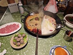 -五里关火锅(上海鑫耀·光环Live店)