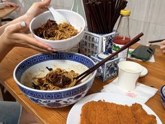 -沪西老弄堂面馆(定西路店)