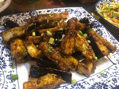茄子-娄三少·老北京春饼烤鸭家常菜(方庄店)