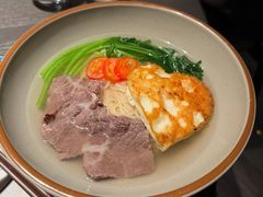 -左庭右院鲜牛肉火锅黑金店(陆家嘴中心店)