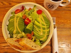 牛油果素食者温热能量碗-JamaicaBlue Cafe(乌鲁木齐中路店)