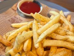 -MARU玛露音乐餐厅(大学路店)