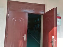 -莘城学校羽毛球馆