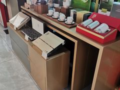 -小罐茶(广百百货中怡店)