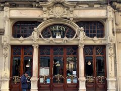 -Majestic Café